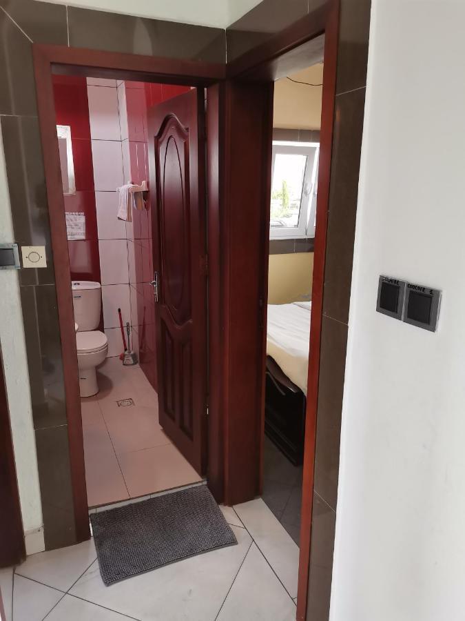 Residence Hoteliere Mb-202 C Douala Exterior photo